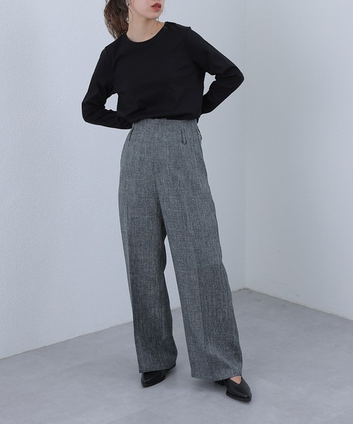 COLONY 2139（コロニートゥーワンスリーナイン）の「スマート長袖クルーTシャツ（Tシャツ/カットソー・レディース・ホワイト/ブラック/ライトグレー・SMALL/MEDIUM/LARGE）」の18枚目の写真