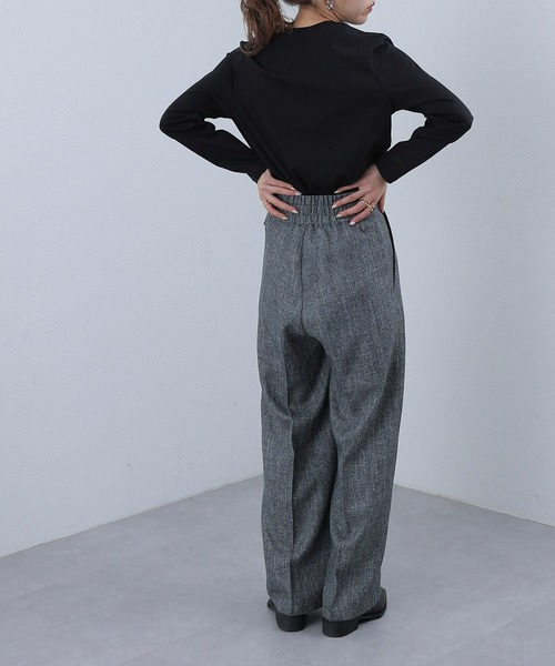 COLONY 2139（コロニートゥーワンスリーナイン）の「スマート長袖クルーTシャツ（Tシャツ/カットソー・レディース・ホワイト/ブラック/ライトグレー・SMALL/MEDIUM/LARGE）」の20枚目の写真