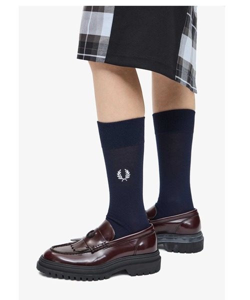 FRED PERRY(フレッドペリー)の「Embroidered Socks(ソックス/靴下・メンズ・ブラック/ホワイト/ネイビー・25-27/23-25)」の1枚目の写真