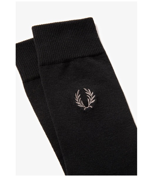 FRED PERRY(フレッドペリー)の「Embroidered Socks(ソックス/靴下・メンズ・ブラック/ホワイト/ネイビー・25-27/23-25)」の5枚目の写真