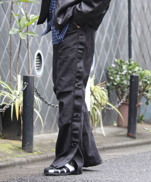 GLOSTER（グロスター）の「【GLOSTER/グロスター】サイドスナップフレアパンツ サイドスリット セットアップ対応（その他パンツ・メンズ・ブラック・M/L）」の6枚目の写真