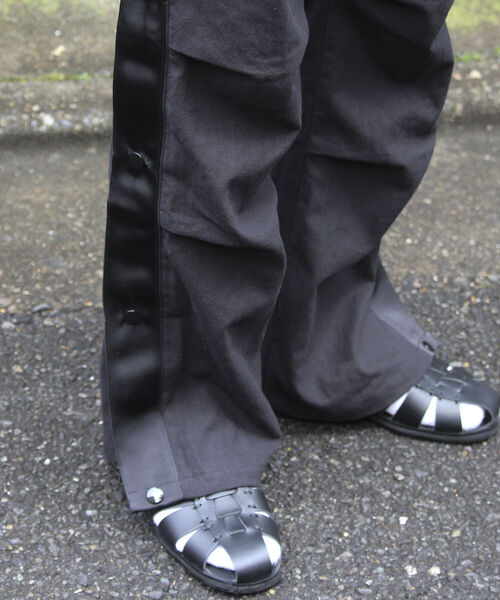 GLOSTER（グロスター）の「【GLOSTER/グロスター】サイドスナップフレアパンツ サイドスリット セットアップ対応（その他パンツ・メンズ・ブラック・M/L）」の9枚目の写真