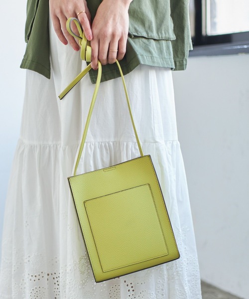 LEPSIM(レプシィム)の「ゼロカルミニショルダー 181780(ショルダーバッグ・レディース・イエロー/ベージュ系その他/ブラック/アイボリー・ONE SIZE)」の1枚目の写真