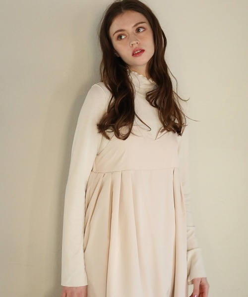 aity(アイティ)の「ソフトタフタタックキャミワンピース(ワンピース・レディース・アイボリー/ブラック・M)」の20枚目の写真