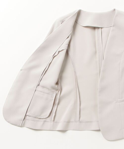 TRUDEA（トルディア）の「(UVカット,吸水速乾,接触冷感,ウォッシャブル)カチオンカラーレスジャケット（ノーカラージャケット・レディース・ネイビー/ライトグレー/グレイッシュベージュ/ブラック・LARGE/MEDIUM/X-LARGE）」の5枚目の写真