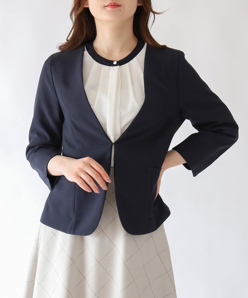 TRUDEA（トルディア）の「(UVカット,吸水速乾,接触冷感,ウォッシャブル)カチオンカラーレスジャケット（ノーカラージャケット・レディース・ネイビー/ライトグレー/グレイッシュベージュ/ブラック・LARGE/MEDIUM/X-LARGE）」の7枚目の写真