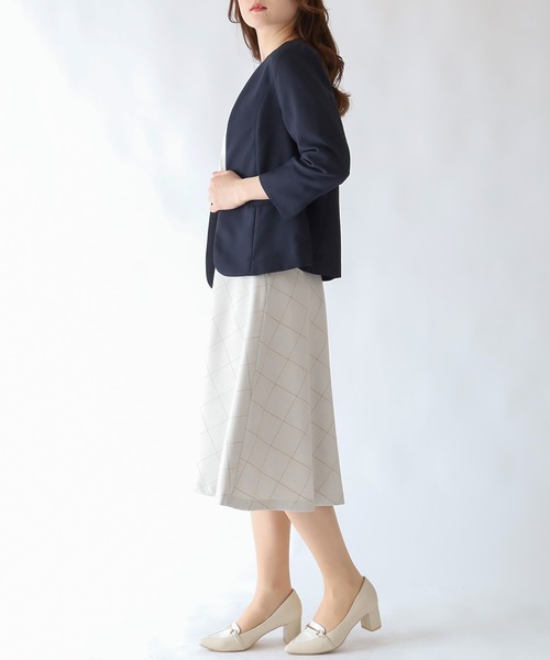 TRUDEA（トルディア）の「(UVカット,吸水速乾,接触冷感,ウォッシャブル)カチオンカラーレスジャケット（ノーカラージャケット・レディース・ネイビー/ライトグレー/グレイッシュベージュ/ブラック・LARGE/MEDIUM/X-LARGE）」の9枚目の写真