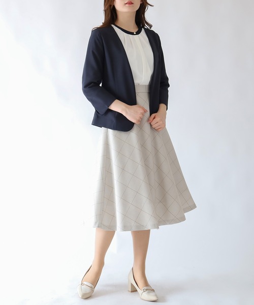 TRUDEA（トルディア）の「(UVカット,吸水速乾,接触冷感,ウォッシャブル)カチオンカラーレスジャケット（ノーカラージャケット・レディース・ネイビー/ライトグレー/グレイッシュベージュ/ブラック・LARGE/MEDIUM/X-LARGE）」の10枚目の写真