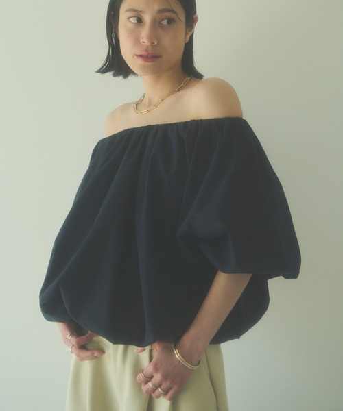 HANNE（アン）の「ボリュームオフショルブラウス（シャツ/ブラウス・レディース・ホワイト/ネイビー・フリー）」の19枚目の写真