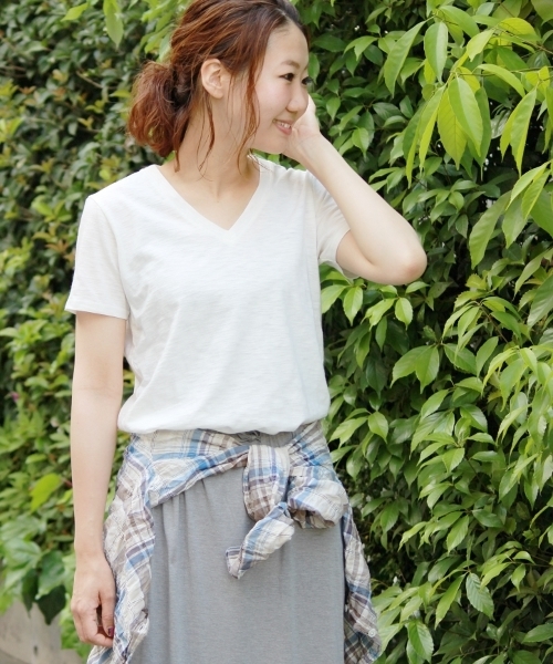 JOURNAL STANDARD（ジャーナルスタンダード）の「マーブルヴィンテージ天竺 Vネックプルオーバー#（Tシャツ/カットソー・レディース・グレー/ホワイト/ネイビー/イエロー・FREE）」の5枚目の写真