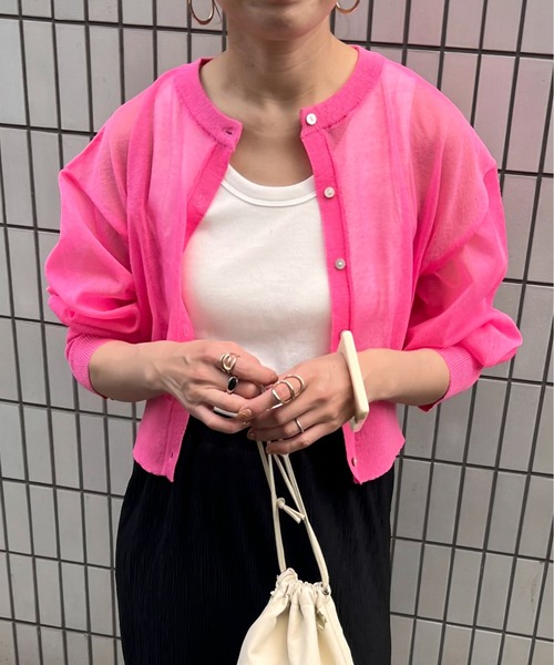 feepur（フェピュール）の「【ハンドウォッシャブル】カラーシアーショートカーディガン（カーディガン/ボレロ・レディース・オレンジ/ラベンダー/ブラック/ピンク/オフホワイト/グリーン・MEDIUM）」の5枚目の写真