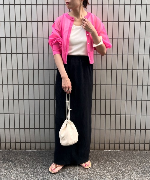 feepur（フェピュール）の「【ハンドウォッシャブル】カラーシアーショートカーディガン（カーディガン/ボレロ・レディース・オレンジ/ラベンダー/ブラック/ピンク/オフホワイト/グリーン・MEDIUM）」の10枚目の写真