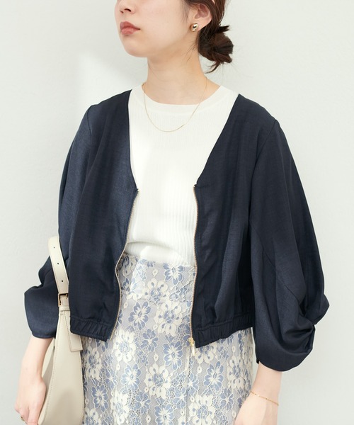 natural couture(ナチュラルクチュール)の「ねじり袖お上品ライトブルゾン(ブルゾン・レディース・ライトベージュ/グレイッシュベージュ/ネイビー・FREE)」の12枚目の写真