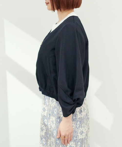 natural couture(ナチュラルクチュール)の「ねじり袖お上品ライトブルゾン(ブルゾン・レディース・ライトベージュ/グレイッシュベージュ/ネイビー・FREE)」の18枚目の写真