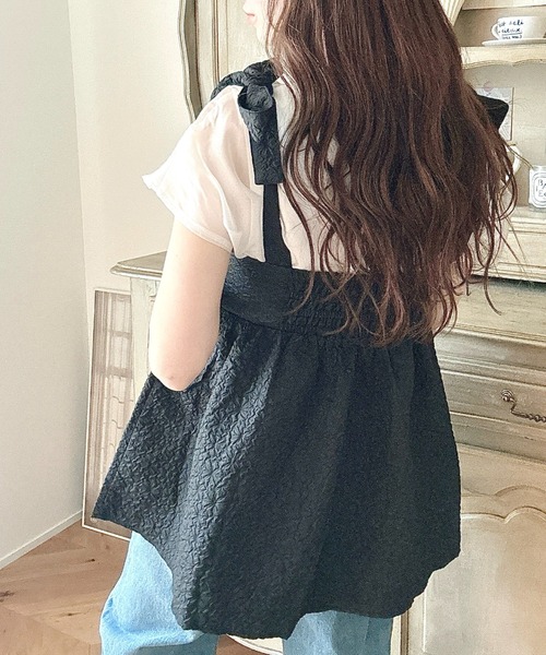 moment+(モーメントプラス)の「【累計販売枚数1万枚突破!】エンボスふくれフラワージャガード肩リボンペプラムビスチェ(ベスト・レディース・ブラック/アイボリー/ネイビー/ピンク/ブルー・M/L)」の10枚目の写真