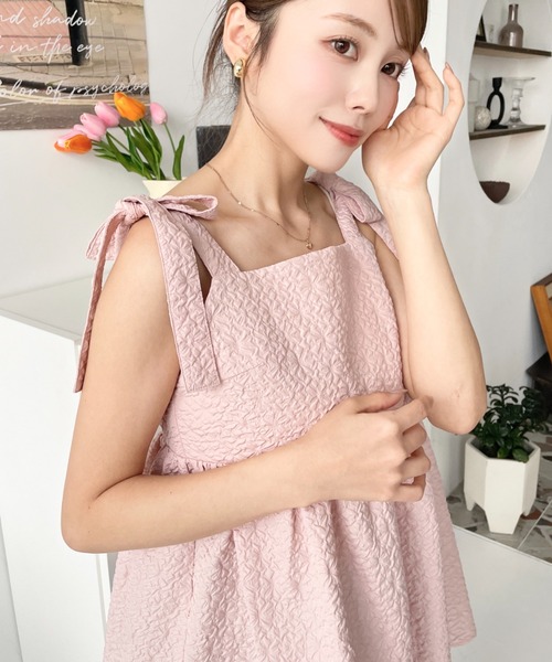 moment+(モーメントプラス)の「【累計販売枚数1万枚突破!】エンボスふくれフラワージャガード肩リボンペプラムビスチェ(ベスト・レディース・ブラック/アイボリー/ネイビー/ピンク/ブルー・M/L)」の12枚目の写真