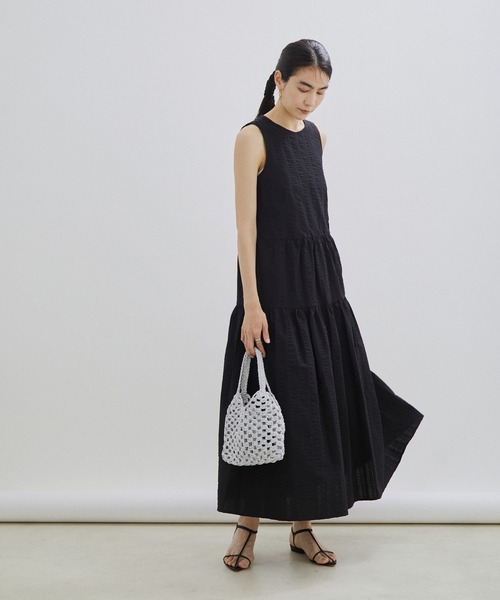 SALON adam et rope'（サロン アダム エ ロペ）の「【WEB限定】【洗える】サッカーノースリーブティアードワンピース（ワンピース・レディース・ブラック/ホワイト・FREE）」の7枚目の写真