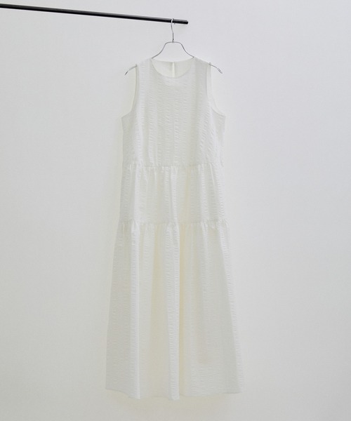 SALON adam et rope'（サロン アダム エ ロペ）の「【WEB限定】【洗える】サッカーノースリーブティアードワンピース（ワンピース・レディース・ブラック/ホワイト・FREE）」の17枚目の写真