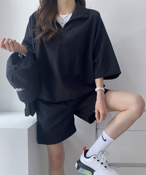 SHEENA(シーナ)の「【セットアップ】スタンドハーフジップトップス×ハーフパンツSET(セットアップ・レディース・ライトグレー/ブラック/ベージュ/ネイビー/カーキ/ブルー系その他・M)」の2枚目の写真