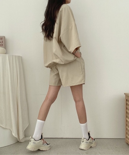 SHEENA(シーナ)の「【セットアップ】スタンドハーフジップトップス×ハーフパンツSET(セットアップ・レディース・ライトグレー/ブラック/ベージュ/ネイビー/カーキ/ブルー系その他・M)」の11枚目の写真