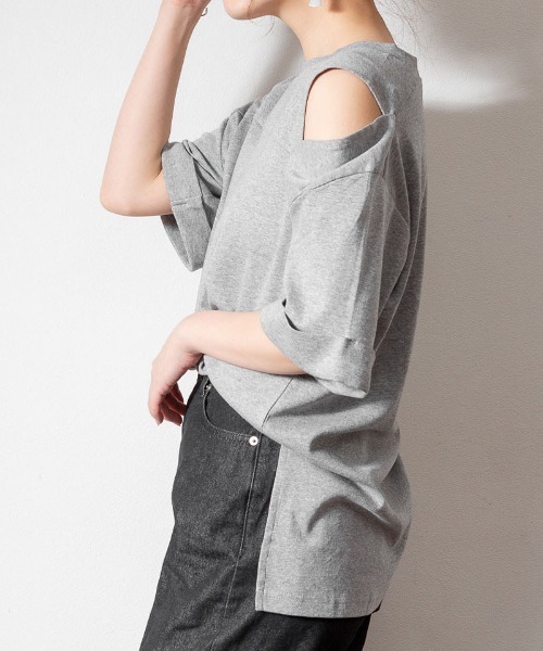 atONE（アットワン）の「atONE オープンショルダー半袖Tシャツ（Tシャツ/カットソー・レディース・ブラック系その他/杢グレー/カーキ/オフホワイト・4L～5L/LL～3L/M-L）」の16枚目の写真