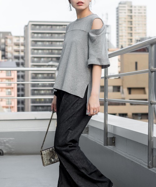 atONE（アットワン）の「atONE オープンショルダー半袖Tシャツ（Tシャツ/カットソー・レディース・ブラック系その他/杢グレー/カーキ/オフホワイト・4L～5L/LL～3L/M-L）」の20枚目の写真
