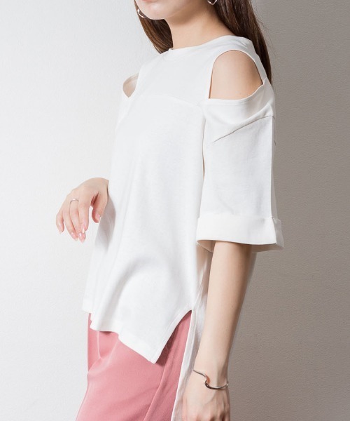 atONE（アットワン）の「atONE オープンショルダー半袖Tシャツ（Tシャツ/カットソー・レディース・ブラック系その他/杢グレー/カーキ/オフホワイト・4L～5L/LL～3L/M-L）」の6枚目の写真