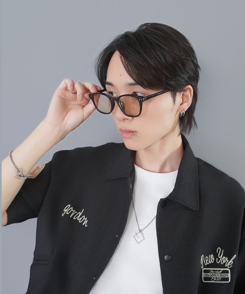 SPINNS(スピンズ)の「スクエアカラーサングラス/サイドデザイン(サングラス・メンズ・ブラック系その他/ブラック×ブルー/ブラック×ベージュ・ONESIZE)」の10枚目の写真