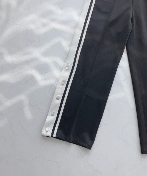 AS KNOW AS plus（アズノゥアズプラス）の「〇サイドライントラックパンツ（その他パンツ・レディース・ブラック/アイボリー/グリーン・FREE）」の19枚目の写真