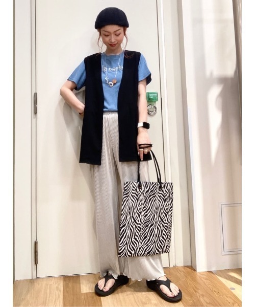 Green　Parks（グリーンパークス）の「着流しカットジョーゼットジレ（ベスト・レディース・ブラック/カーキ・FREE）」の20枚目の写真