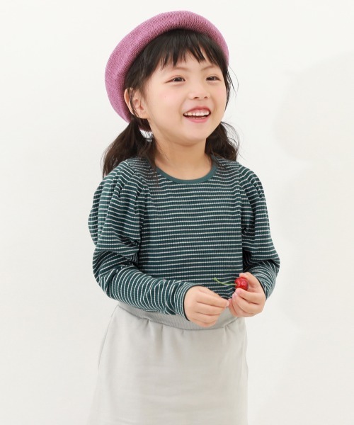 devirock（デビロック）の「細リブ パフスリーブ ボーダー長袖Tシャツ（Tシャツ/カットソー・キッズ・レッド系1/ダークグリーン/ブラック/ピンク系6/ブルー系6・160cm/130cm/120cm/150cm/140cm/100cm/110cm）」の2枚目の写真