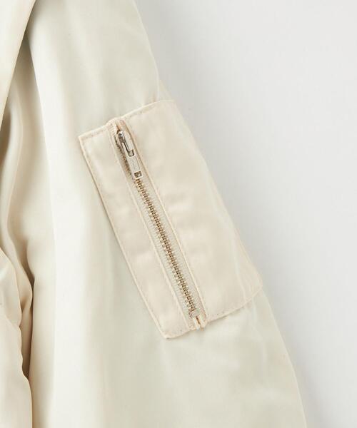 green label relaxing(グリーンレーベルリラクシング)の「2WAY ビッグポケット MA-1 100cm-130cm(MA-1・キッズ・オフホワイト/ブラック・S(120-130cm)/XS(100-110cm))」の15枚目の写真