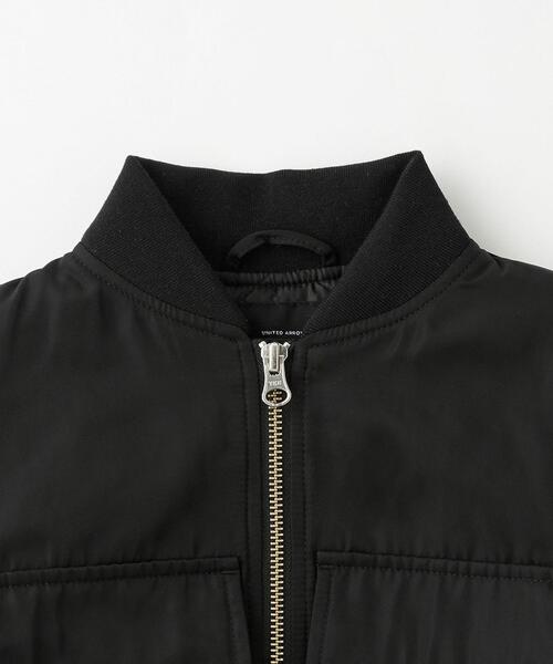 green label relaxing(グリーンレーベルリラクシング)の「2WAY ビッグポケット MA-1 100cm-130cm(MA-1・キッズ・オフホワイト/ブラック・S(120-130cm)/XS(100-110cm))」の16枚目の写真