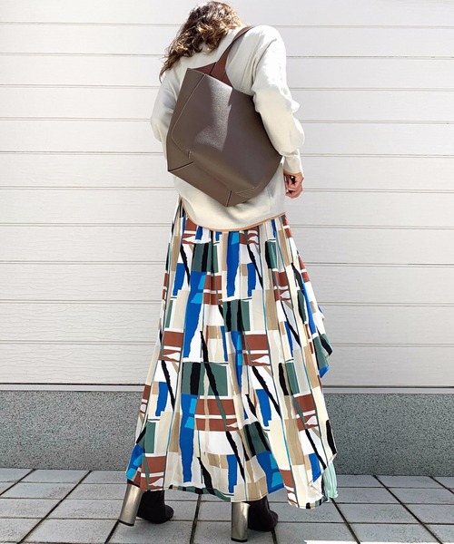 Q（キュー）の「幾何学柄プリーツスカート（スカート・レディース・グリーン系/ピンク系・MEDIUM）」の7枚目の写真