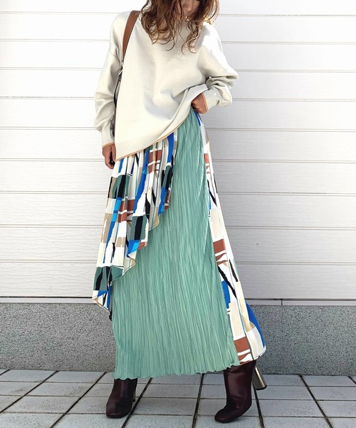 Q（キュー）の「幾何学柄プリーツスカート（スカート・レディース・グリーン系/ピンク系・MEDIUM）」の5枚目の写真