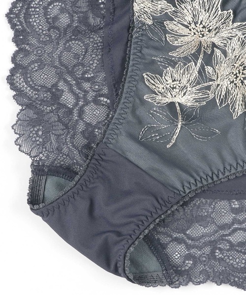 AMPHI(アンフィ)の「花柄×エンブロイダリーレース/ショーツ(ショーツ・レディース・ネイビー/ピンク/ホワイト×レッド/ライトグレー/クリアブラウン/ライトオリーブ・LARGE/MEDIUM)」の7枚目の写真