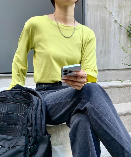 EPICKS（エピックス）の「カラフルベーシックロングTシャツ（Tシャツ/カットソー・レディース・ワイン/ブラック/ブルー/オレンジ/ホワイト/オレンジ系その他/ライトパープル/ブラウン/グリーン/ライム/イエロー/グレー/パープル・L/XL/M）」の5枚目の写真