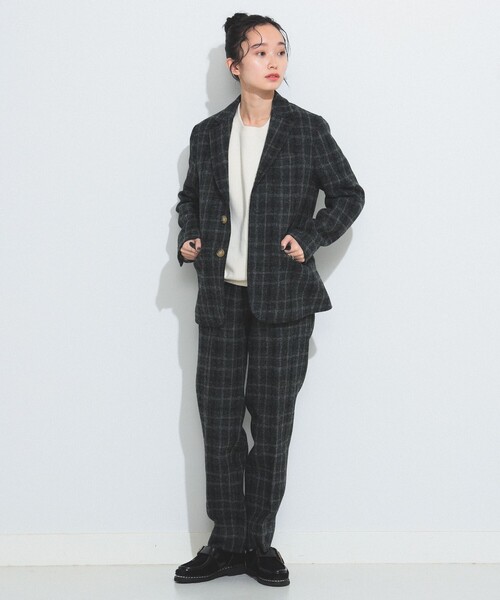 BEAMS BOY(ビームスボーイ)の「BEAMS BOY / ハリスツイード 3ボタン ジャケット 23FW(テーラードジャケット・レディース・ブラウン/チャコールグレー・1/0)」の4枚目の写真