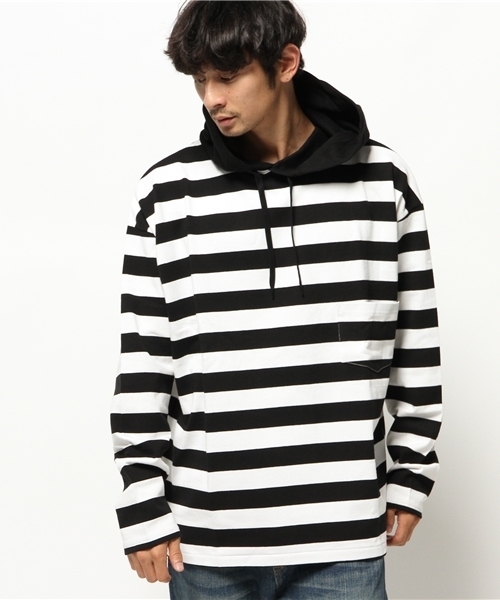 BEAMS T（ビームスティー）の「LABRAT / グランジ ビッグ パーカ（Tシャツ/カットソー・メンズ・ブラック・MEDIUM/SMALL）」の6枚目の写真