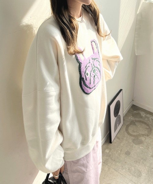 Futier land（フューティアランド）の「イヌ相良刺繍ボリューム袖プルオーバー（スウェット・レディース・ブラック/ネイビー/アイボリー/オートミール・FREE）」の22枚目の写真