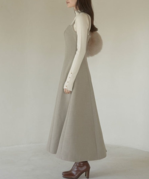 ACYM(アシーム)の「Corset line flare dress(ワンピース・レディース・ダークグレー/ベージュ・FREE)」の4枚目の写真