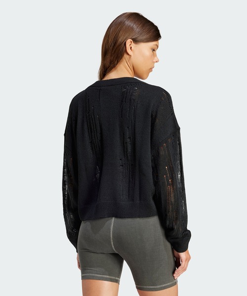 adidas（アディダス）の「ディストレスト クルーネックスウェット / アディダスオリジナルス adidas Originals（スウェット・レディース・ブラック/グレー・SMALL/LARGE/X-SMALL/XX-LARGE/MEDIUM/X-LARGE）」の3枚目の写真