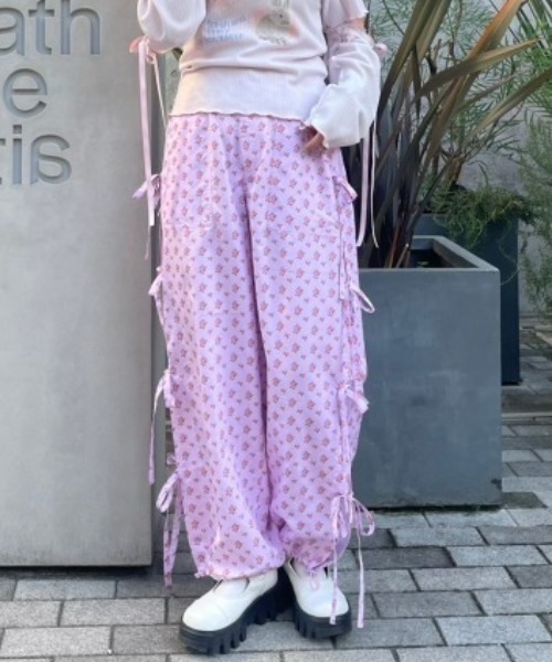 Candy Stripper（キャンディストリッパー）の「TINY ROSE ARMY パンツ（その他パンツ・レディース・ピンク/ブラック/アイボリー・2）」の3枚目の写真