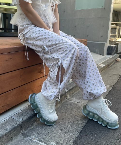 Candy Stripper（キャンディストリッパー）の「TINY ROSE ARMY パンツ（その他パンツ・レディース・ピンク/ブラック/アイボリー・2）」の2枚目の写真