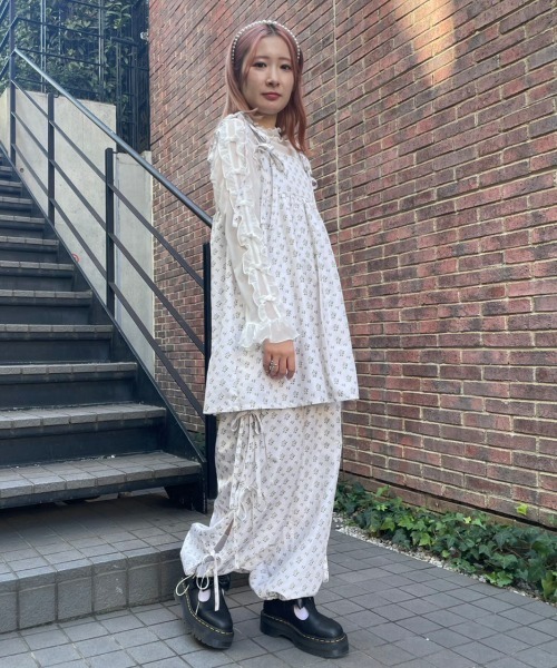 Candy Stripper（キャンディストリッパー）の「TINY ROSE ARMY パンツ（その他パンツ・レディース・ピンク/ブラック/アイボリー・2）」の12枚目の写真