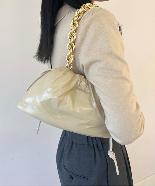 LE VERNIS（ル・ベルニ）の「LE VERNIS(ル・ベルニ)PUFFER MINI BAG（ショルダーバッグ・レディース・イエロー/パープル/クリーム・FREE）」の4枚目の写真