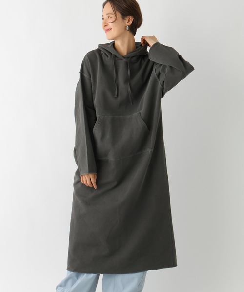 LEPSIM(レプシィム)の「ピグメントフードワンピース 987259(ワンピース・レディース・チャコールグレー/ブルー・FREE)」の2枚目の写真