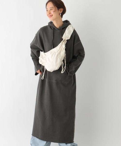 LEPSIM(レプシィム)の「ピグメントフードワンピース 987259(ワンピース・レディース・チャコールグレー/ブルー・FREE)」の7枚目の写真