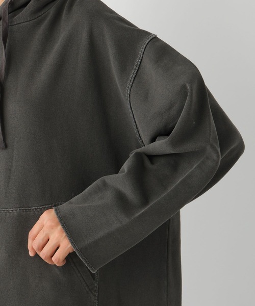 LEPSIM(レプシィム)の「ピグメントフードワンピース 987259(ワンピース・レディース・チャコールグレー/ブルー・FREE)」の21枚目の写真