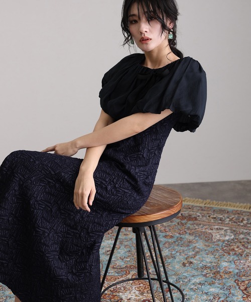 atlo(アトロ)の「結婚式 パーティー ドレス キャミワンピ ロング&袖あり セレモニー フォーマル オケージョンドレス お呼ばれ 二次会 成人式 同窓会 謝恩会 20代 30代(ドレス・レディース・ブラウン/グリーン/ブラック系その他/ブラック/グレイッシュベージュ/ネイビー・M)」の6枚目の写真